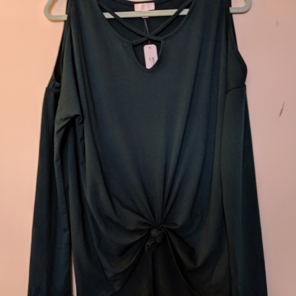 Shirts - Picture 5 of 6